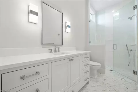 Bath - 1675 Mullet Ct, Naples, FL 34102 photo 5 of 5