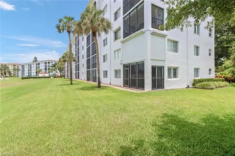 37 High Point Cir E #101, Naples, FL 34103 photo 12