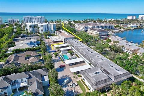 252 Banyan Blvd #252, Naples, FL 34102 photo 2