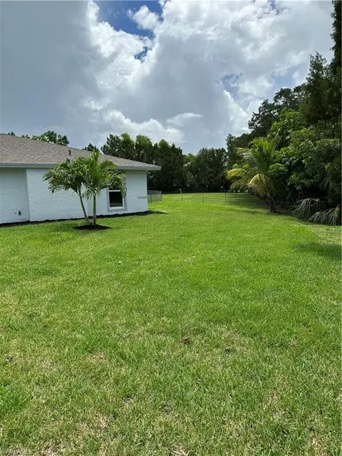 9874 Winterview Dr, Naples, FL 34109 photo 3