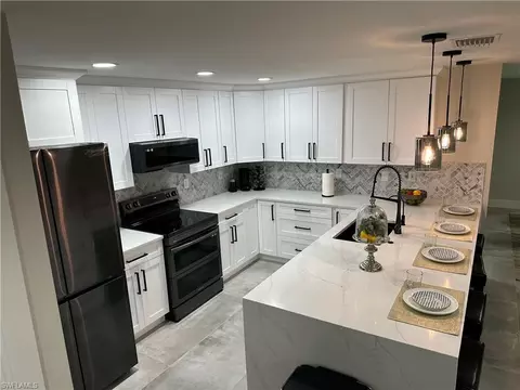 9874 Winterview Dr, Naples, FL 34109 photo 11