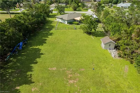 9874 Winterview Dr, Naples, FL 34109 photo 6