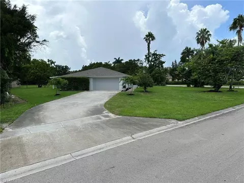 9874 Winterview Dr, Naples, FL 34109 photo 1