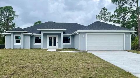 3916 2nd St W, Lehigh Acres, FL 33971