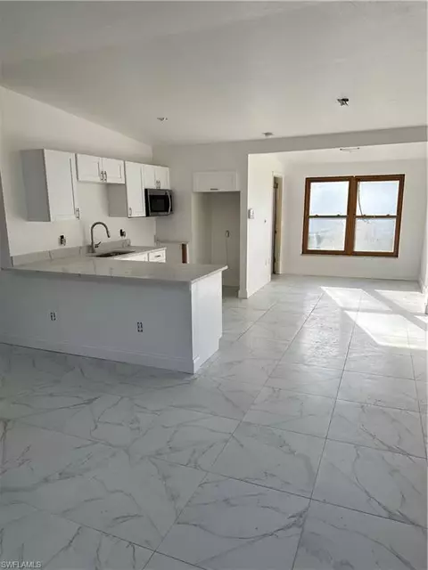 18633 Matanzas Rd, Fort Myers, FL 33967
