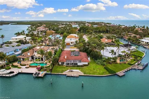 7 Sabre Ln, Naples, FL 34102 photo 13
