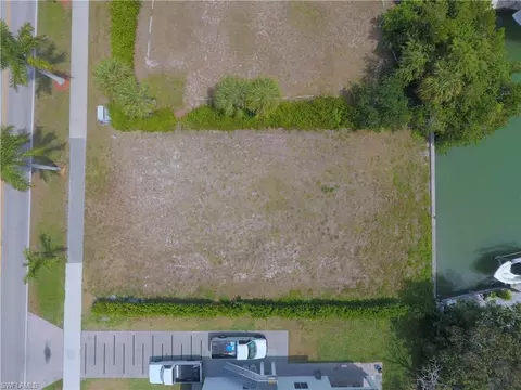 147 Capri Blvd, Naples, FL 34113 photo 6