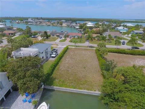147 Capri Blvd, Naples, FL 34113 photo 8