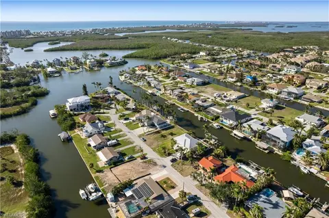 48374839 Gary Rd, Bonita Springs, FL 34134