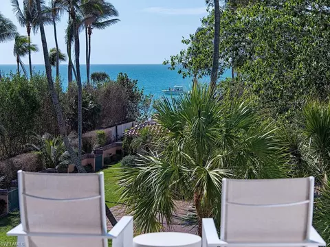 View/Area - 2060 Gordon Dr, Naples, FL 34102 photo 2 of 2