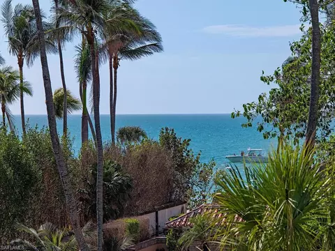 View/Area - 2060 Gordon Dr, Naples, FL 34102 photo 1 of 2