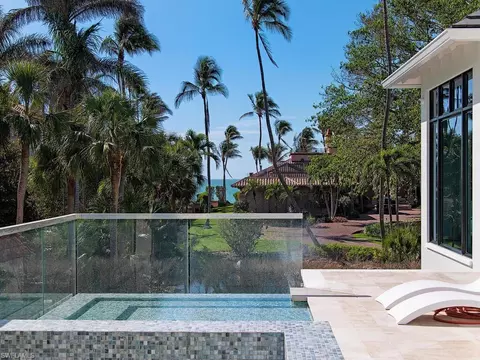 Exterior - 2060 Gordon Dr, Naples, FL 34102 photo 5 of 7