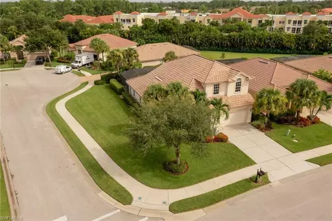 8246 Valiant Dr, Naples, FL 34104