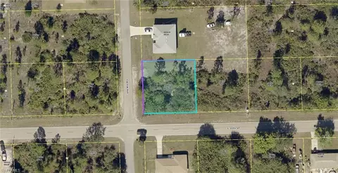 301 E 10th St, Lehigh Acres, FL 33972