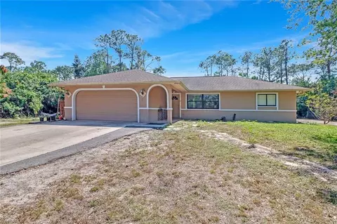 5760 Star Grass Ln, Naples, FL 34116