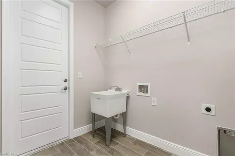 520 Glendale Ave, Labelle, FL 33935 photo 5