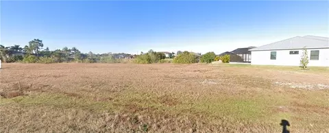 2264 NW 38th Pl, Cape Coral, FL 33993
