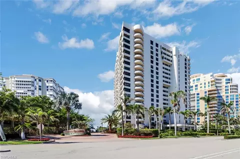 4451 Gulf Shore Blvd N #203, Naples, FL 34103