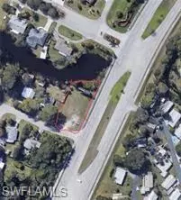 2271 Flamingo Dr, North Fort Myers, FL 33917