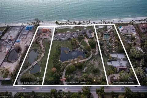 2200 Gordon Dr, Naples, FL 34102