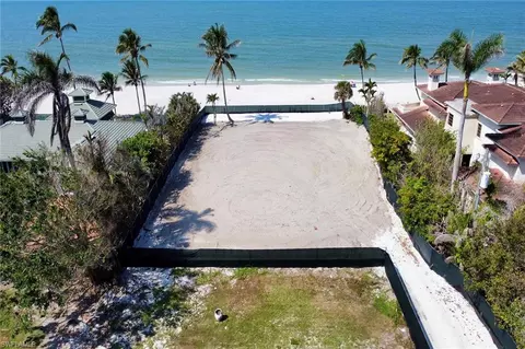 450 Gulf Shore Blvd S, Naples, FL 34102