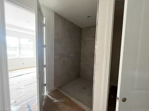 Bath - 9232 Cayman Dr, Naples, FL 34114 photo 1 of 2