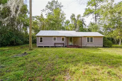110 W Mccormick Rd, East Palatka, FL 32131