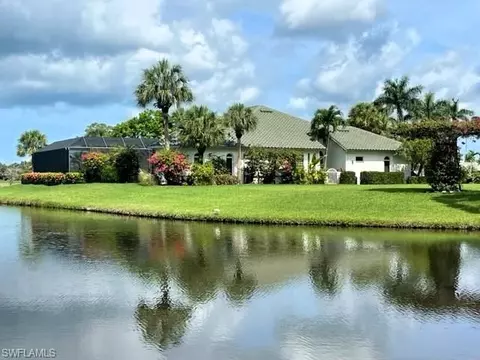 543 Eagle Creek Dr, Naples, FL 34113 photo 2
