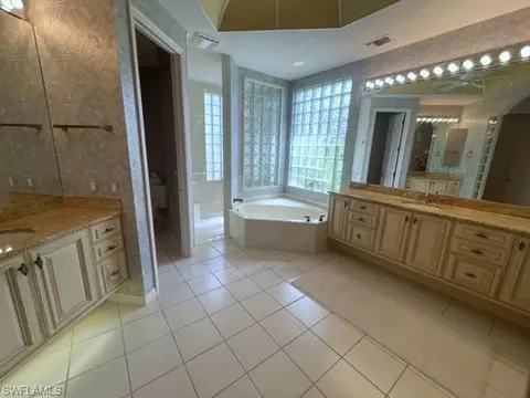 543 Eagle Creek Dr, Naples, FL 34113 photo 14