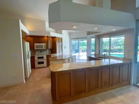 543 Eagle Creek Dr, Naples, FL 34113 photo 10