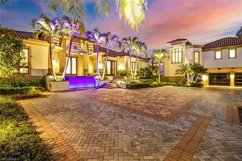 4740 Gulf Shore Blvd N, Naples, FL 34103