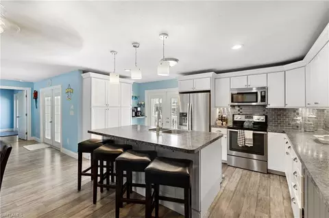 220 Curlew St, Fort Myers Beach, FL 33931