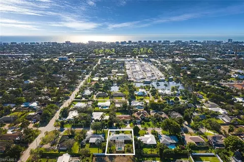 2666 13th St N, Naples, FL 34103