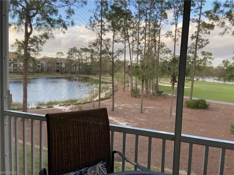 8239 Parkstone Pl #4-206, Naples, FL 34120