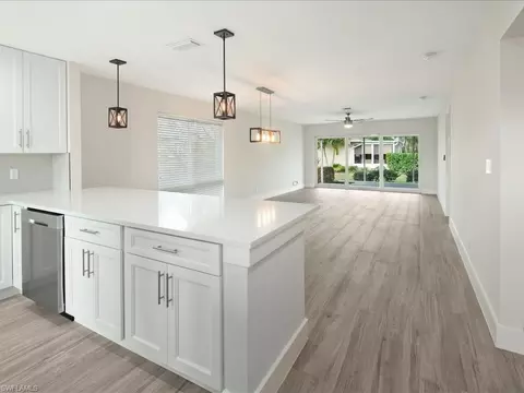 390 Palm Dr #3, Naples, FL 34112