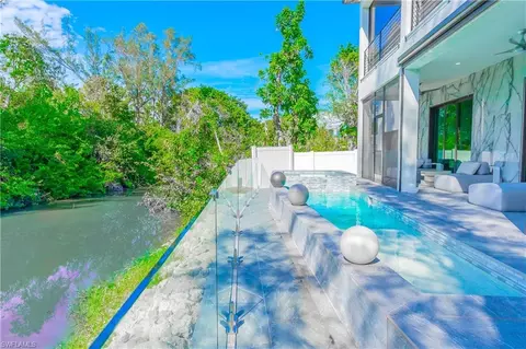 4064 Full Moon Ct, Naples, FL 34112 photo 5