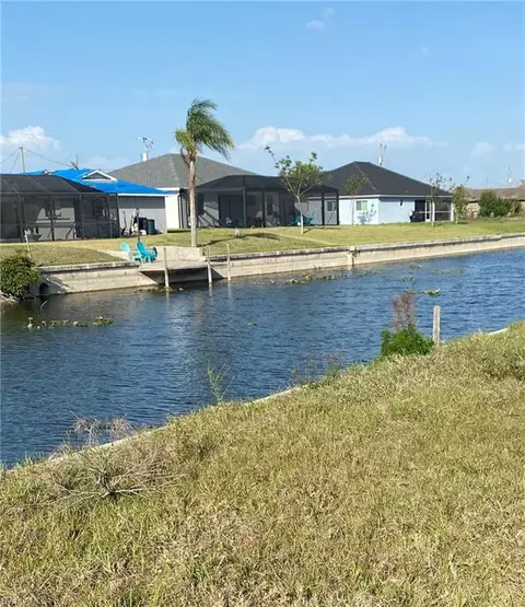 629 SW 13th St, Cape Coral, FL 33991