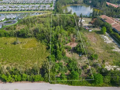 5742 Cope Ln, Naples, FL 34112