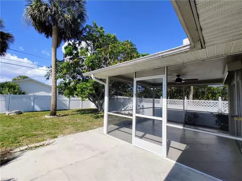 Exterior - 605 97th Ave N, Naples, FL 34108 photo 3 of 6