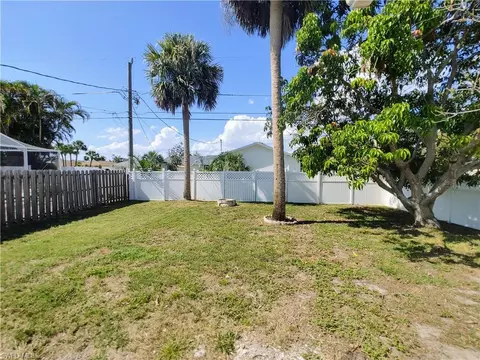 Exterior - 605 97th Ave N, Naples, FL 34108 photo 6 of 6