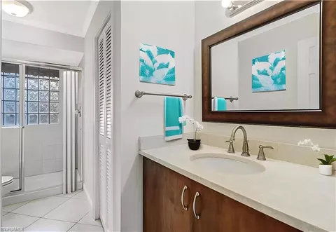 Bath - 605 97th Ave N, Naples, FL 34108 photo 1 of 5
