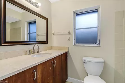 Bath - 605 97th Ave N, Naples, FL 34108 photo 3 of 5