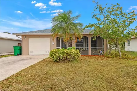 605 97th Ave N, Naples, FL 34108