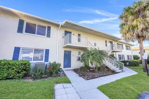 259 Winners Cir #2713, Naples, FL 34112