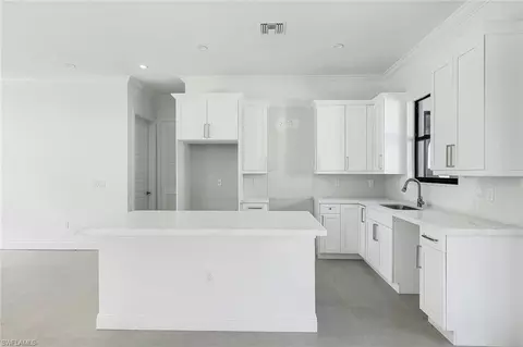 2927 68th Ave NE, Naples, FL 34120 photo 7