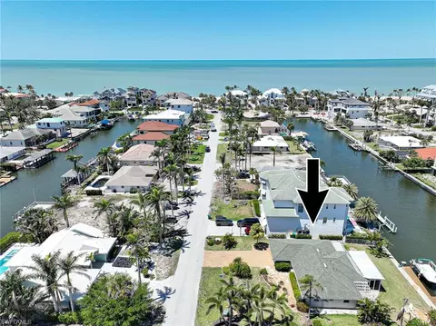 177 Channel Dr, Naples, FL 34108 photo 13