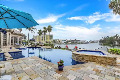 1839 Hurricane Harbor Ln, Naples, FL 34102