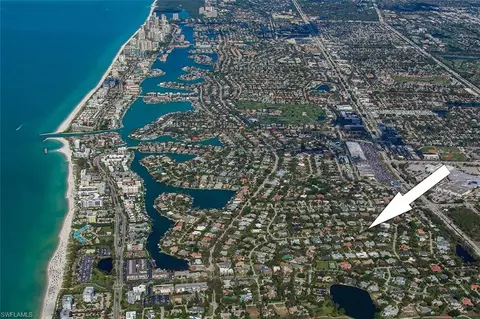 670 Murex Dr, Naples, FL 34102