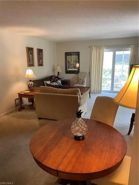 208 Palm Dr #5, Naples, FL 34112 photo 4