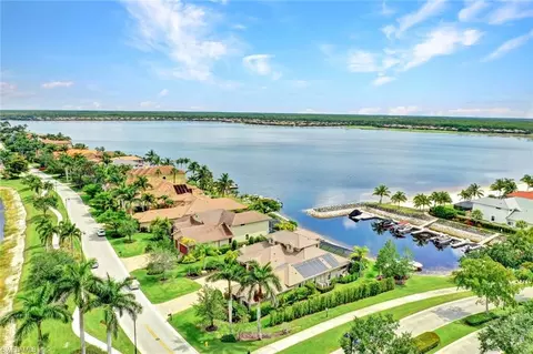 9206 Marble Stone Dr, Naples, FL 34120